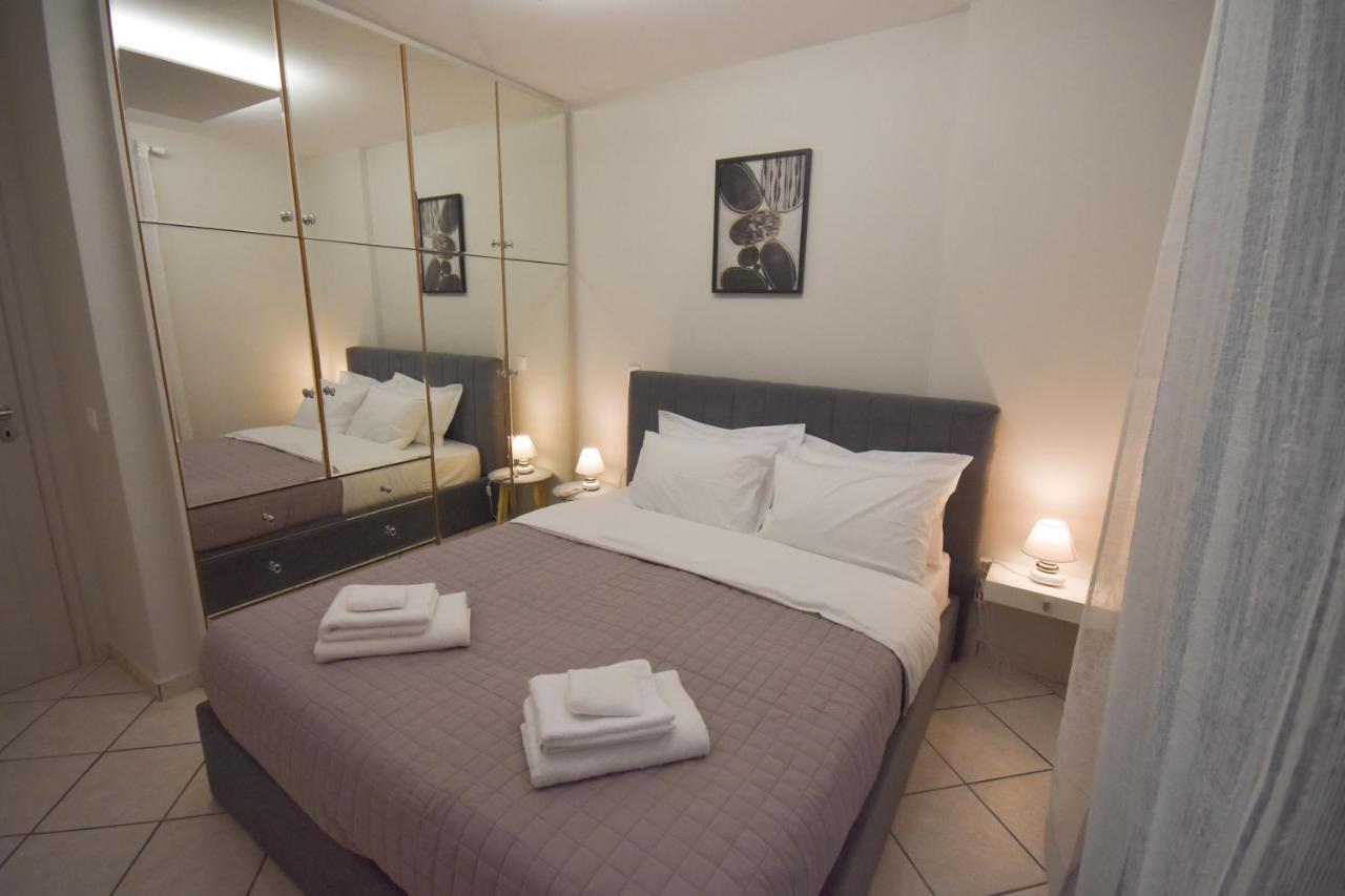 K&C Rooms- Apartments Markópoulon エクステリア 写真