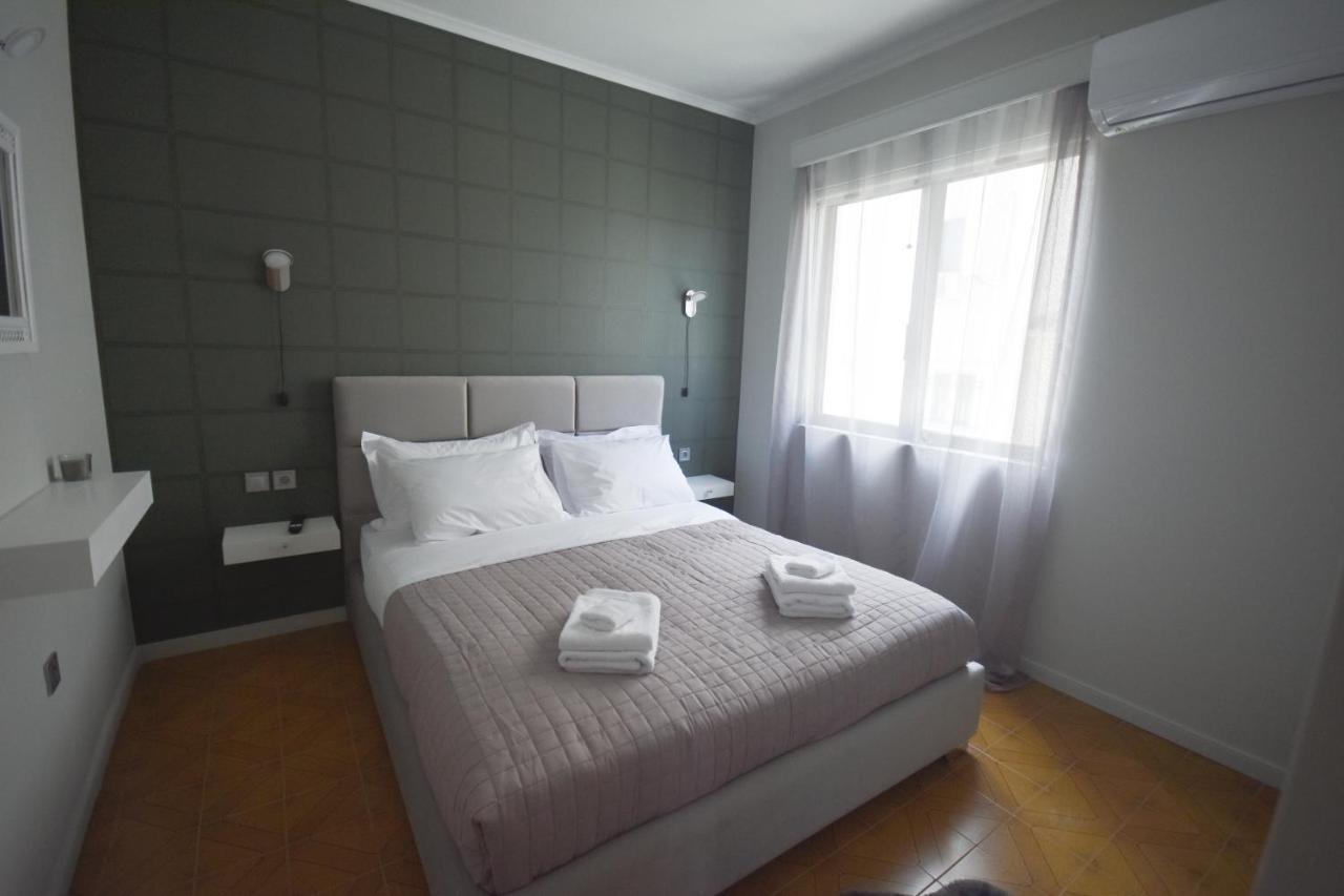 K&C Rooms- Apartments Markópoulon エクステリア 写真